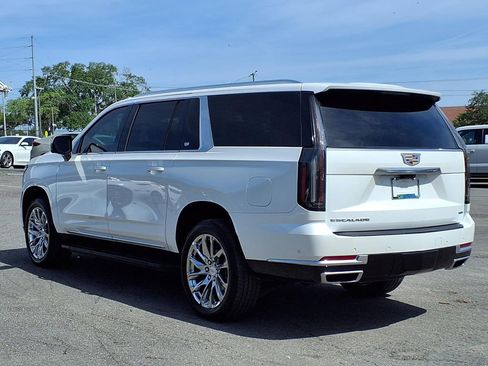 Used 2025 Cadillac Escalade ESV Premium Luxury RWD image 5