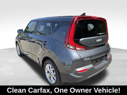 Used 2022 Kia Soul LX w/ Technology Package image 3