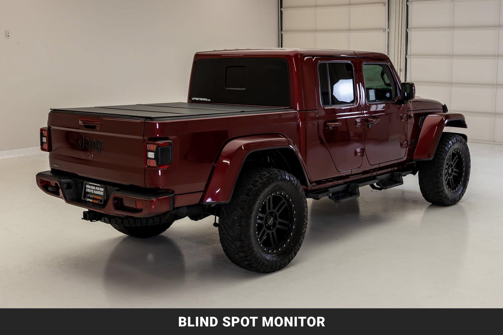 Used 2021 Jeep Gladiator Overland AWD/4WD image 9