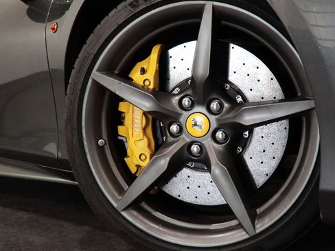 Used 2016 Ferrari 488 GTB image 15