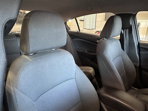 Used 2018 Chevrolet Cruze LT image 27