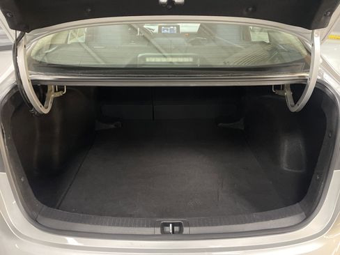 Used 2021 Toyota Corolla LE image 34