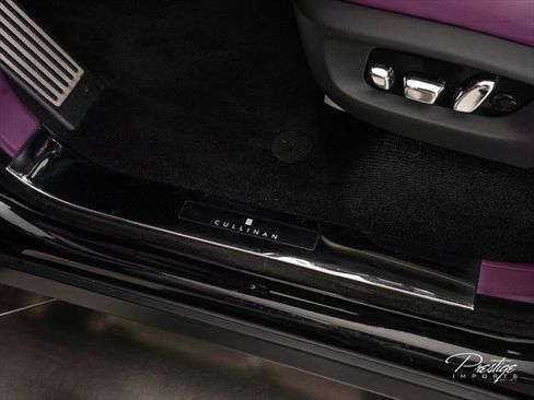 Used 2023 Rolls-Royce Cullinan w/ Cullinan Package AWD/4WD image 22