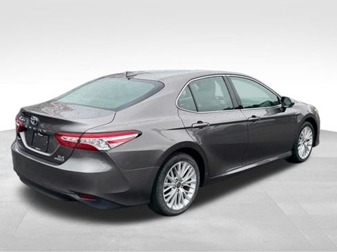 Used 2020 Toyota Camry XLE w/ Driver Assist Package FWD image 7