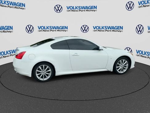 Used 2014 INFINITI Q60 Journey w/ Premium Package RWD image 8