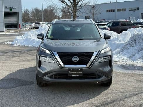 Used 2023 Nissan Rogue SV w/ SV Premium B Package image 2