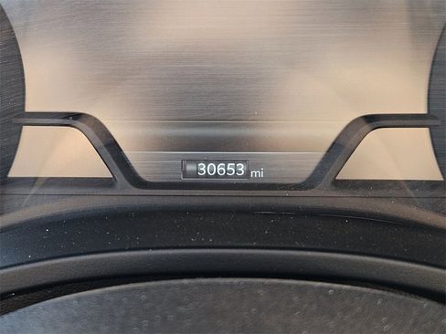 Used 2025 RAM 1500 Laramie image 25