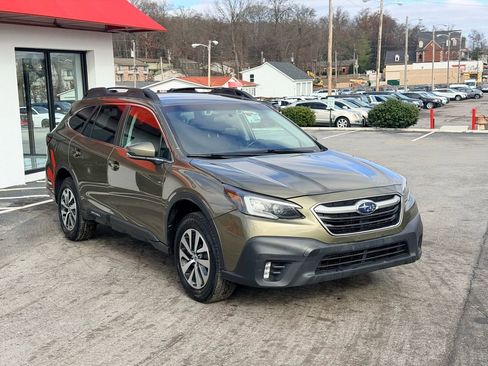 Used 2021 Subaru Outback Premium image 8