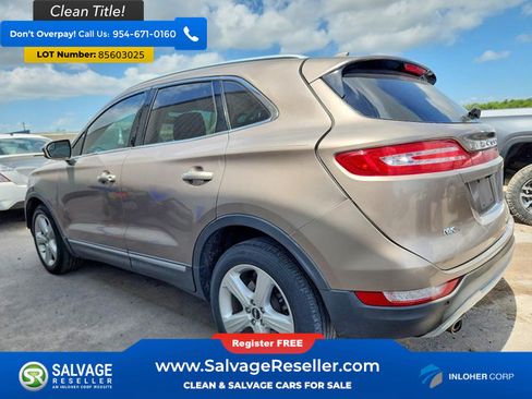Used 2018 Lincoln MKC Premiere FWD image 3