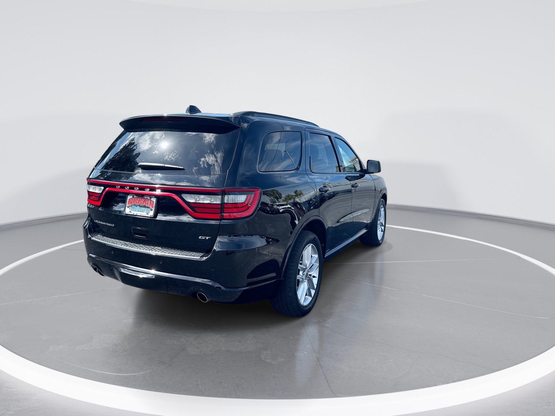 Used 2024 Dodge Durango GT RWD image 4