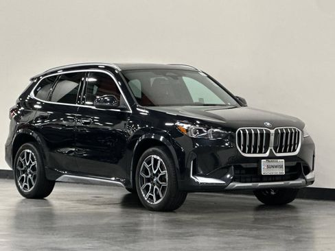 Used 2025 BMW X1 xDrive28i w/ Convenience Package AWD/4WD image 2