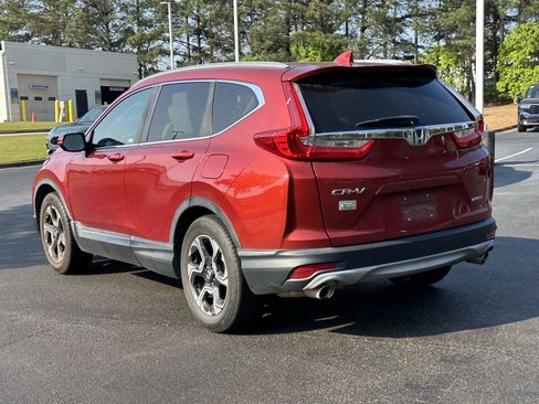 Used 2018 Honda CR-V Touring image 10