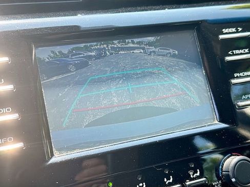 Used 2018 Toyota Camry LE FWD image 17