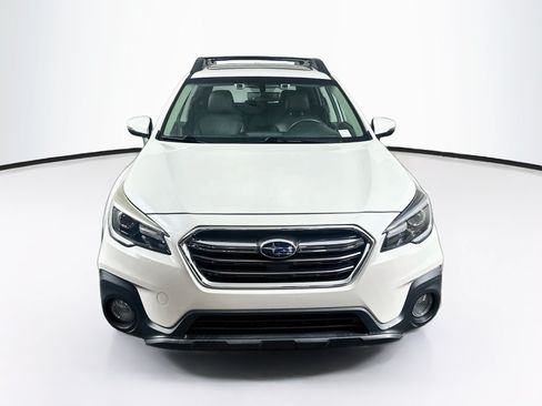 Used 2019 Subaru Outback 2.5i Limited AWD/4WD image 2