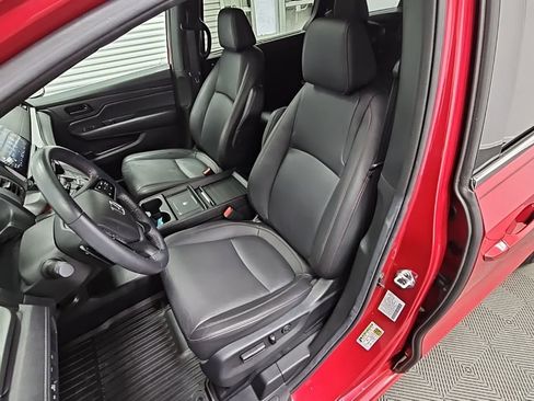 Used 2025 Honda Odyssey Sport-L image 29