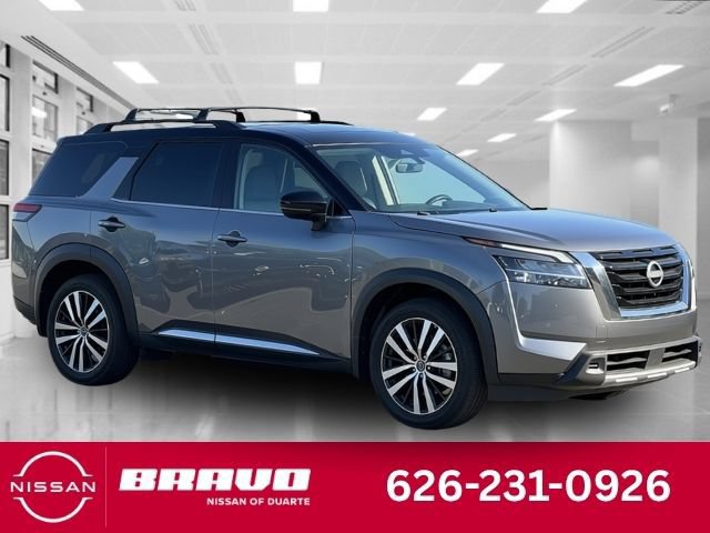 Used 2024 Nissan Pathfinder Platinum AWD/4WD image 1