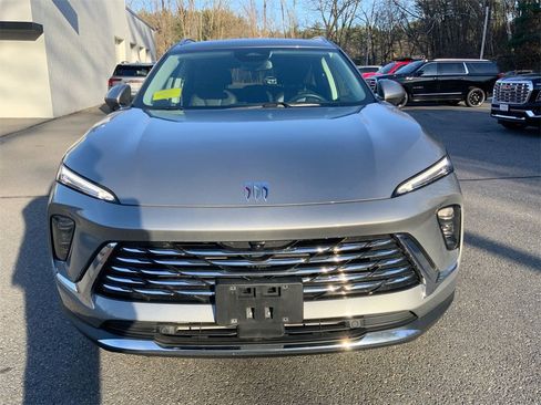 Used 2025 Buick Envision Preferred image 41