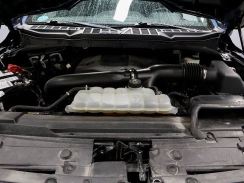 Certified 2022 Ford F150 XLT w/ Equipment Group 302A High image 17