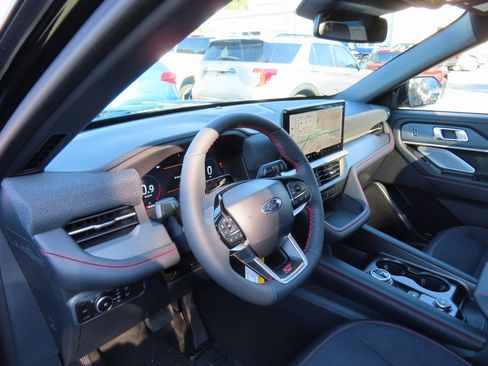 New 2026 Ford Explorer ST w/ Sun And Sound Package image 8