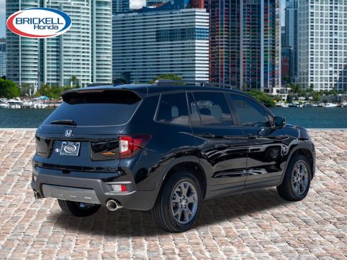 Certified 2024 Honda Passport TrailSport image 6