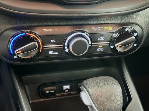 Used 2024 Kia Soul LX w/ Option Group 015 FWD image 23