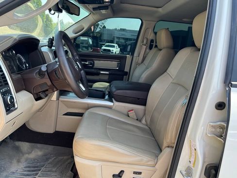 Used 2018 RAM 2500 Laramie w/ Convenience Group AWD/4WD image 26