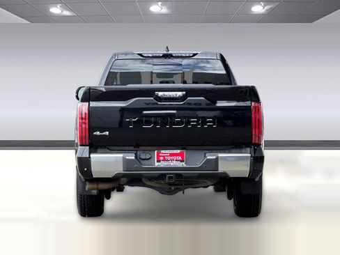 Used 2022 Toyota Tundra Limited AWD/4WD image 9