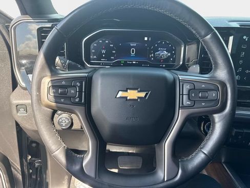 Used 2022 Chevrolet Silverado 1500 High Country AWD/4WD image 22