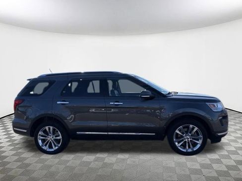 Used 2018 Ford Explorer Limited w/ Equipment Group 301A image 7