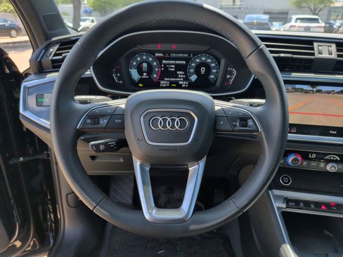 Certified 2025 Audi Q3 2.0T Premium Plus w/ Premium Plus Package AWD/4WD image 20