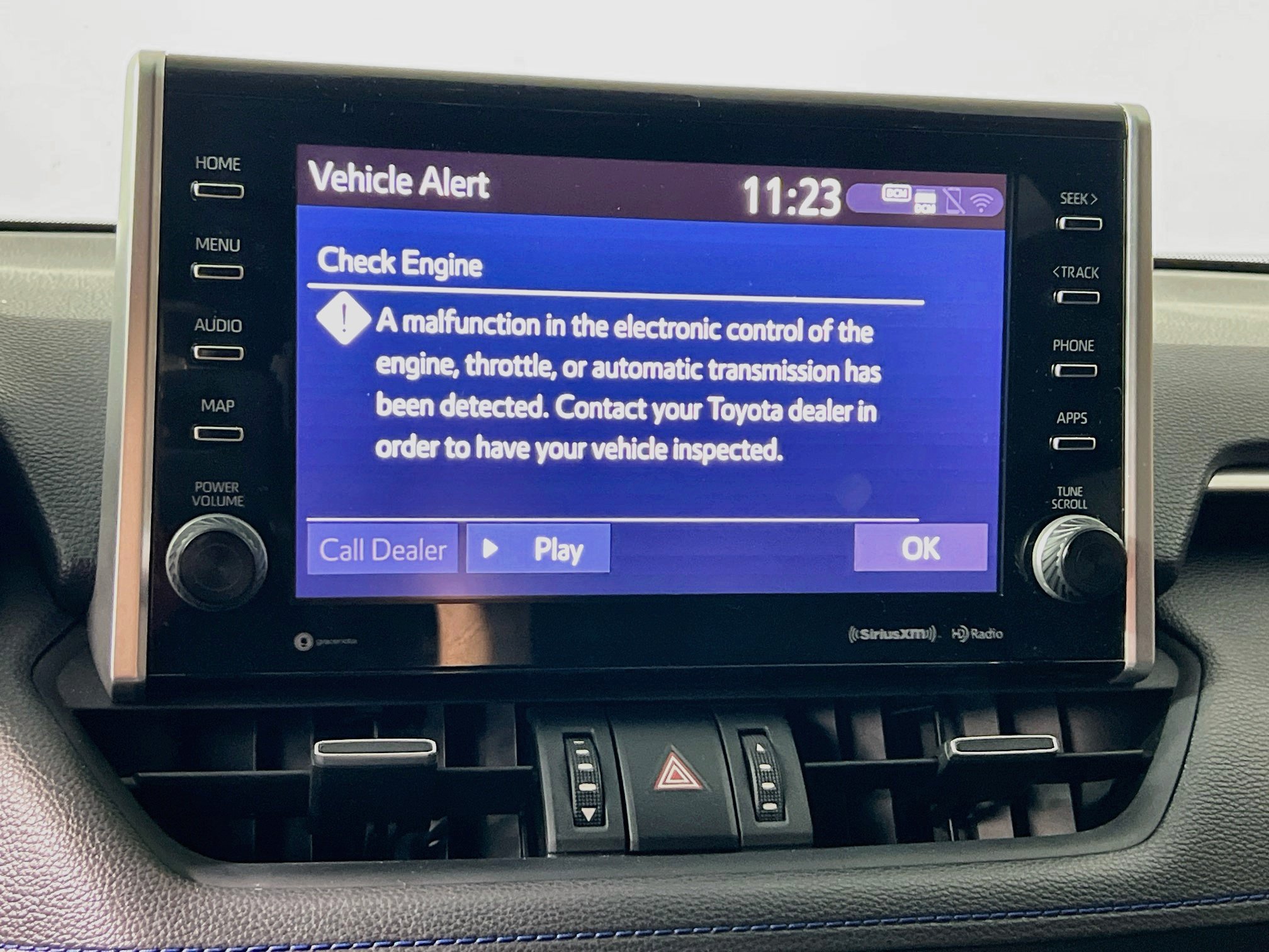 Used 2022 Toyota RAV4 XSE AWD/4WD image 27