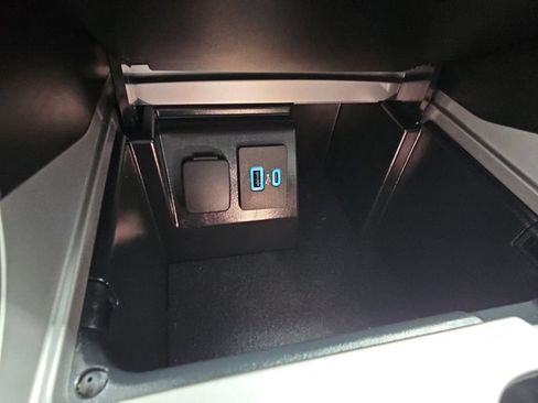 Used 2023 Ford Explorer ST w/ Equipment Group 401A AWD/4WD image 23