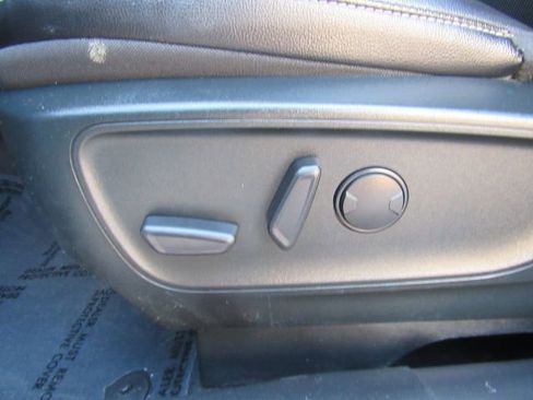 Used 2022 Ford Escape SEL image 13