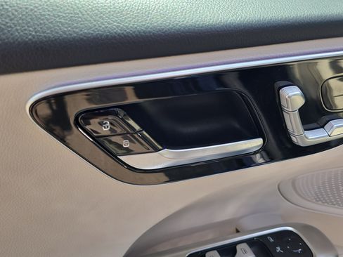 Used 2023 Mercedes-Benz C 300 4MATIC Sedan image 19