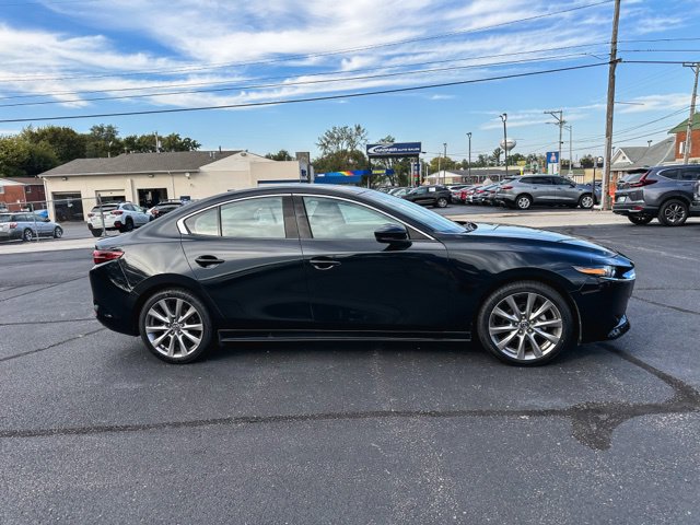 Used 2019 MAZDA MAZDA3 Sedan w/ Premium Package FWD image 9
