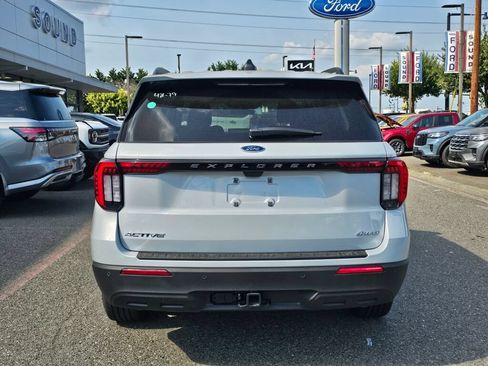 New 2026 Ford Explorer Active AWD/4WD image 6