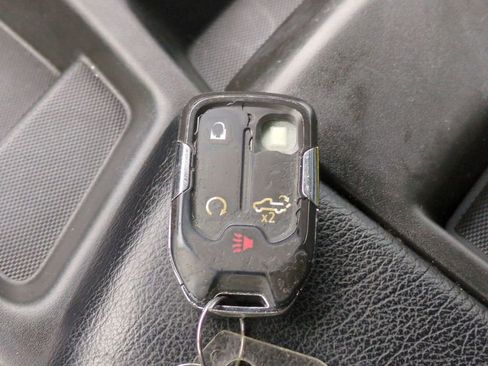 Used 2020 Chevrolet Silverado 1500 LT Trail Boss image 27