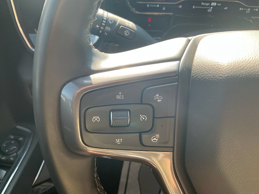 Used 2024 Chevrolet Silverado 3500 High Country w/ High Country Premium Package AWD/4WD image 22