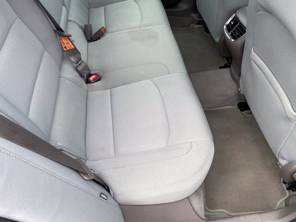 Used 2025 Chevrolet Malibu LT FWD image 14