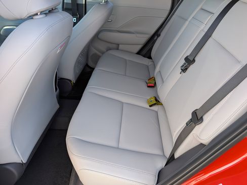 New 2026 Hyundai Kona Limited FWD image 29