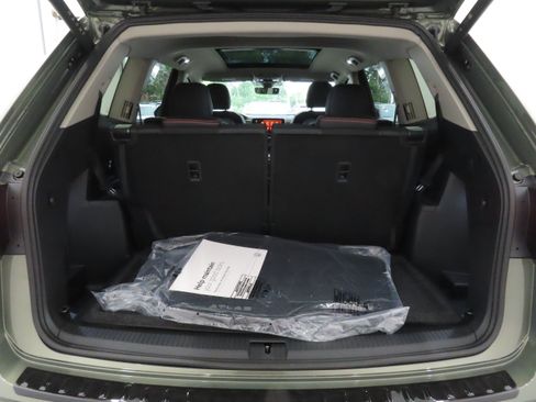 New 2026 Volkswagen Atlas Peak Edition AWD/4WD image 23