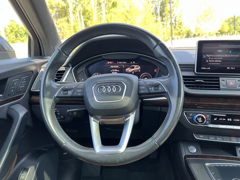 Used 2020 Audi Q5 2.0T Premium Plus AWD/4WD image 18