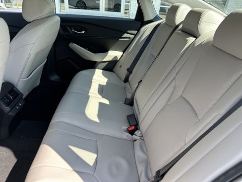 Used 2025 Honda Accord Touring image 12