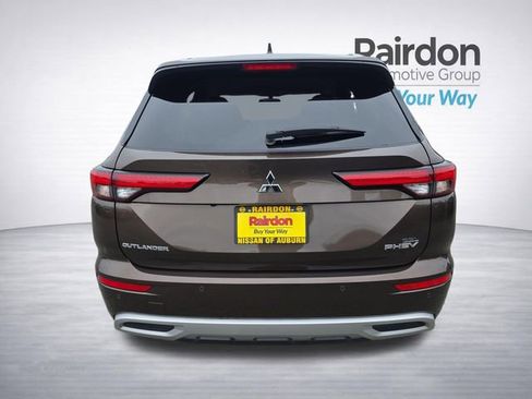 Used 2023 Mitsubishi Outlander SEL AWD/4WD image 6