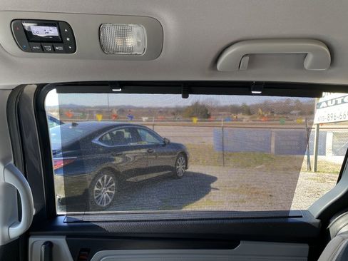 Used 2020 Honda Odyssey EX image 21