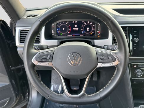 Used 2023 Volkswagen Atlas Cross Sport SE FWD image 29