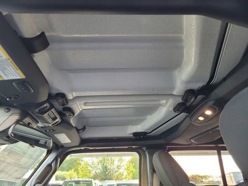 New 2026 Jeep Gladiator Mojave image 9