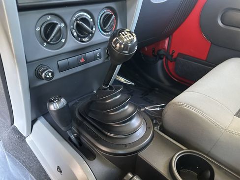 Used 2008 Jeep Wrangler X AWD/4WD image 4