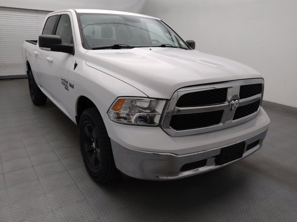Used 2019 RAM 1500 Classic SLT w/ Luxury Group AWD/4WD image 13