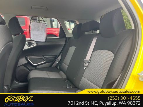 Used 2020 Kia Soul LX FWD image 15